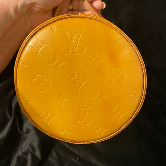 Louis Vuitton Vernis Yellow Bedford Papillon Handbag - Picture 6 of 10